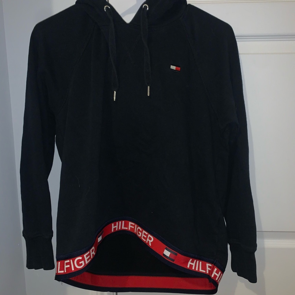 tommy Hilfiger sweatshirt